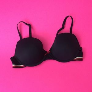 Tommy Hilfiger Intimates & Sleepwear - TOMMY HILFIGER 34C Tommy Hilfiger Intimates & Sleepwear - TOMMY HILFIGER 34C
